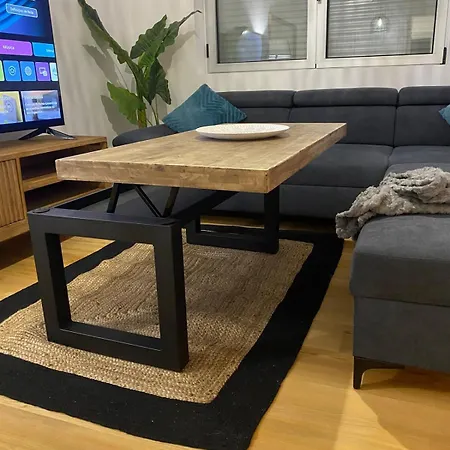 Nest Nestled Minutes From The Coast