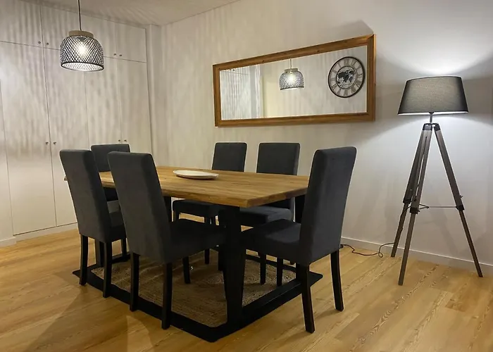 Nest Nestled Minutes From The Coast Appartamento *