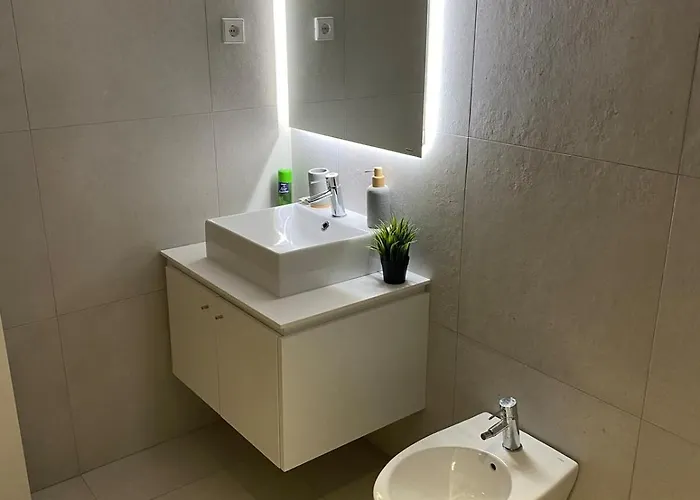 Nest Nestled Minutes From The Coast * Lagoa (Azores)